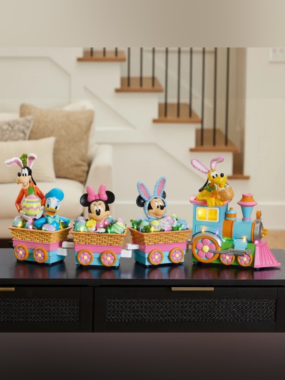 Disney Spring Train Set - Picture 1 of 3